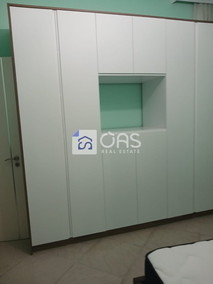 Jepet apartament me qera 1+1 selvia