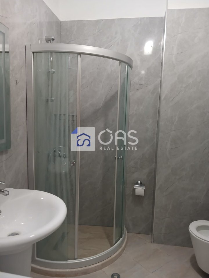 Jepet apartament me qera 1+1 selvia