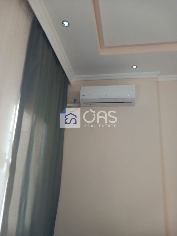 Jepet apartament me qera 1+1 selvia