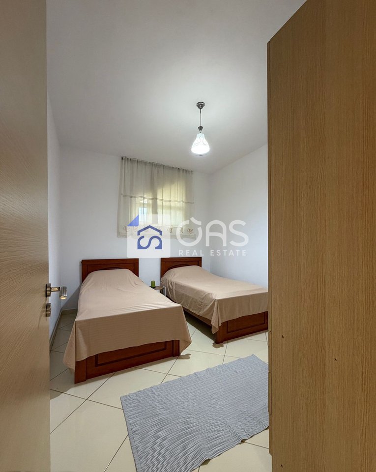 Jepet apartament me qera 1+1 5 Maj