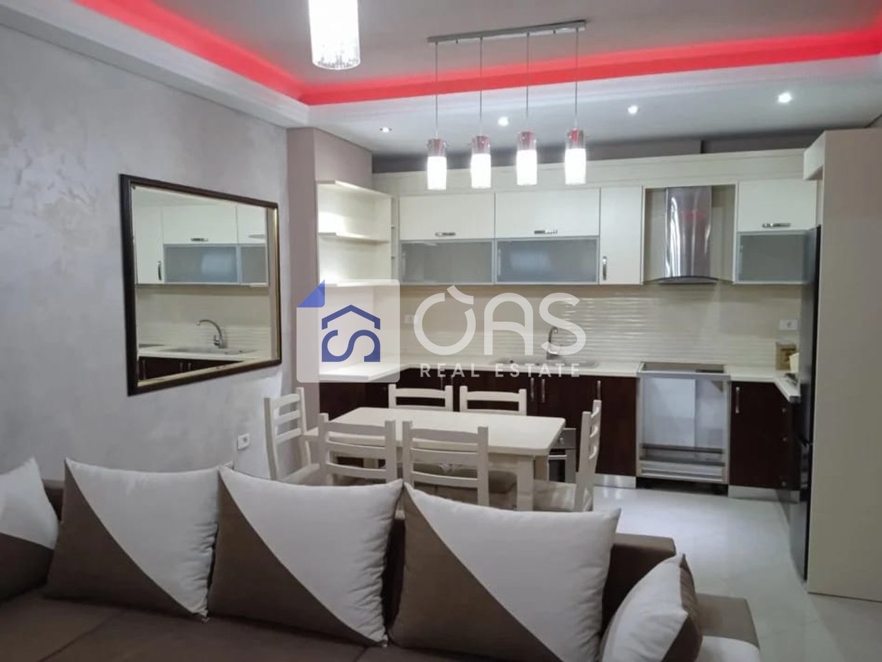 Jepet me qera apartament 2+1 Ne Astir