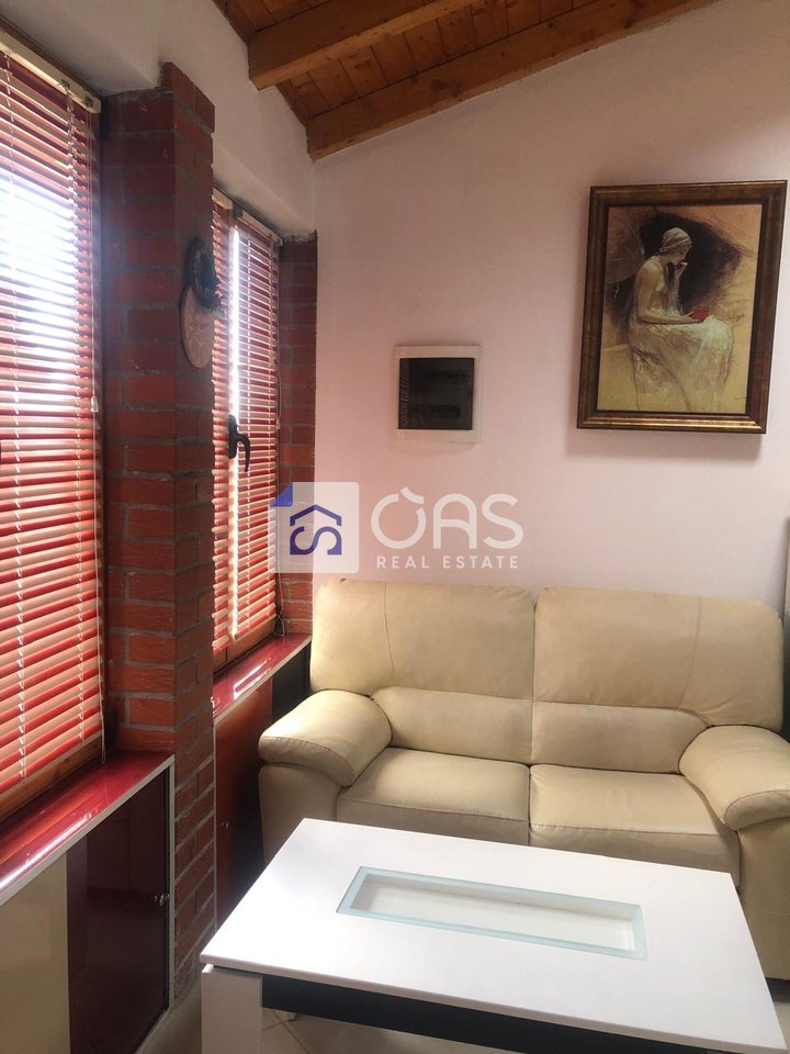 Monolocale in affitto a Siri Kodra