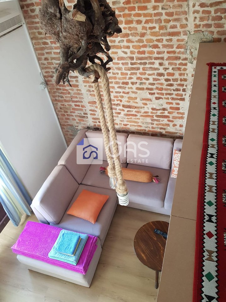 2 serre in affitto in via Durrës