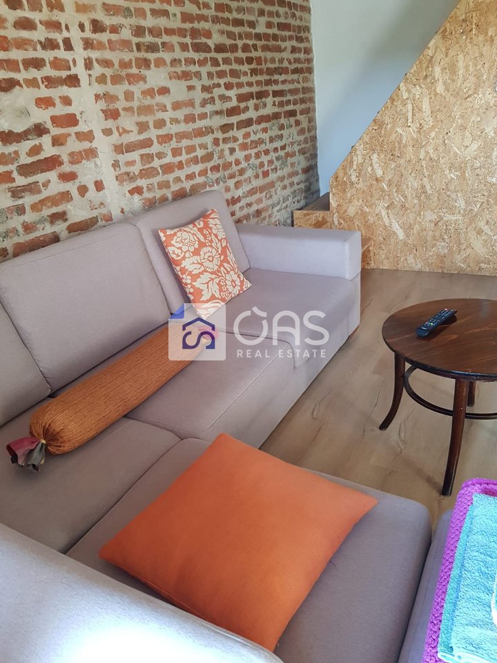 2 serre in affitto in via Durrës