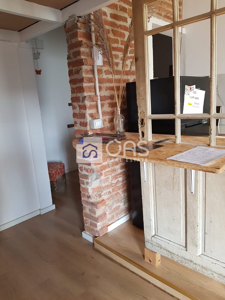 2 serre in affitto in via Durrës