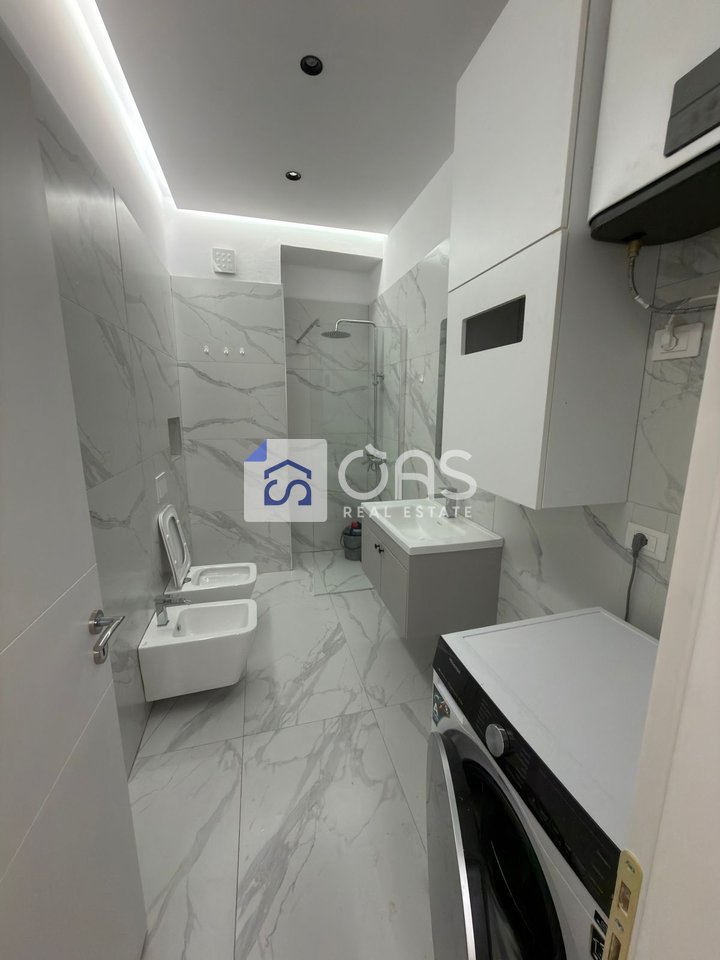 Apartment 2+1 for rent at Komuna e Parisit (Bega 007)