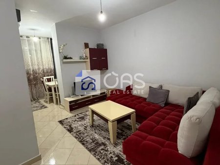 Jepet me qera apartament 1+1 Ne Astir