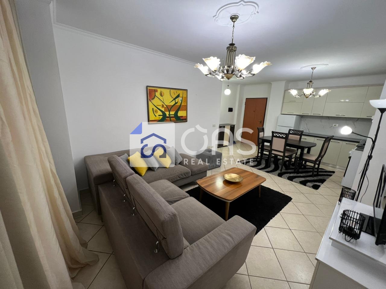 Apartment for rent 2+1 at Komuna e Parisit