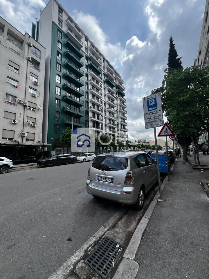 Appartamento 1+1 in vendita a Komuna Parisit