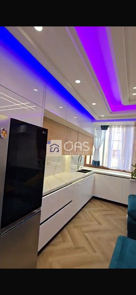 Shitet apartament 3+1+2 tek Fusha e Aviacionit