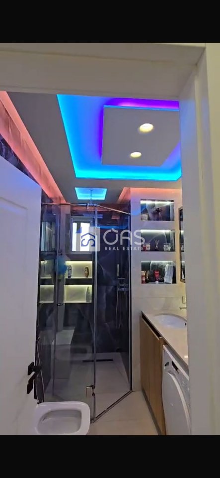 Shitet apartament 3+1+2 tek Fusha e Aviacionit