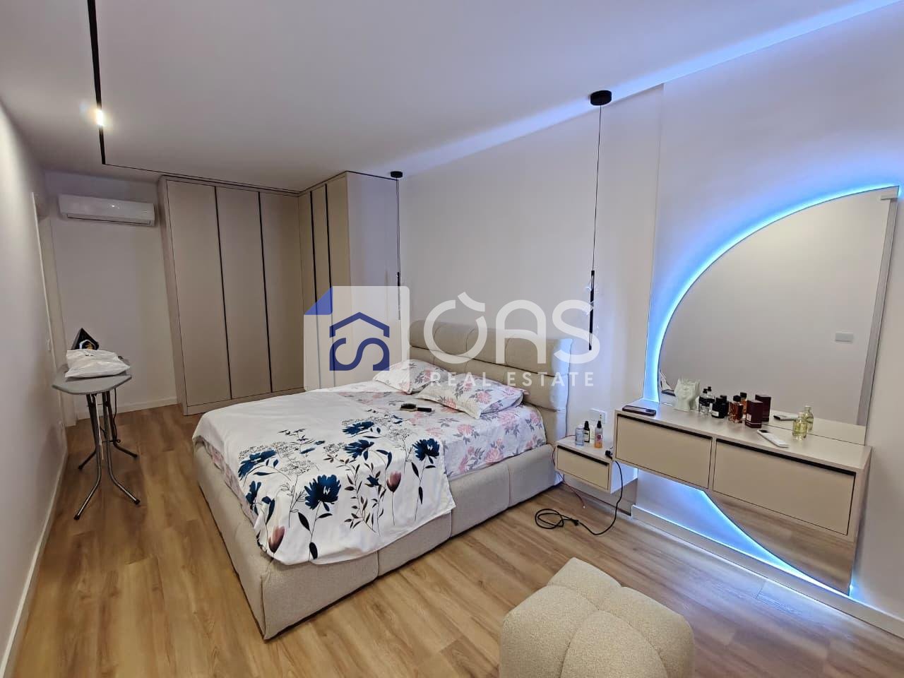 Vendesi Appartamento 2+1 complesso Universcity