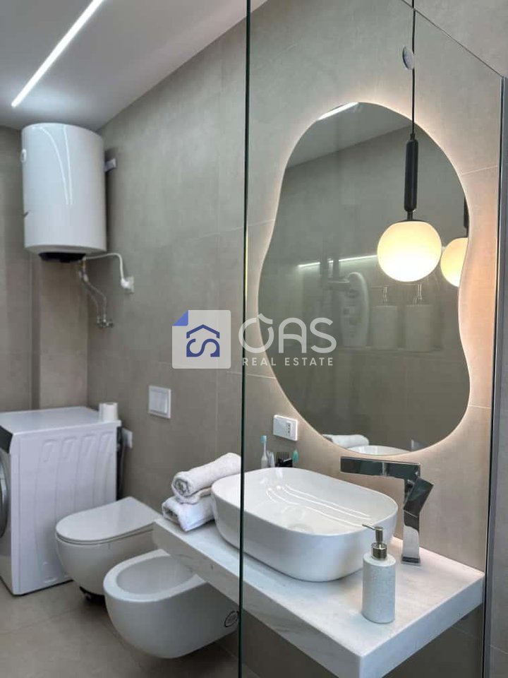 Vendesi Appartamento 2+1 complesso Universcity