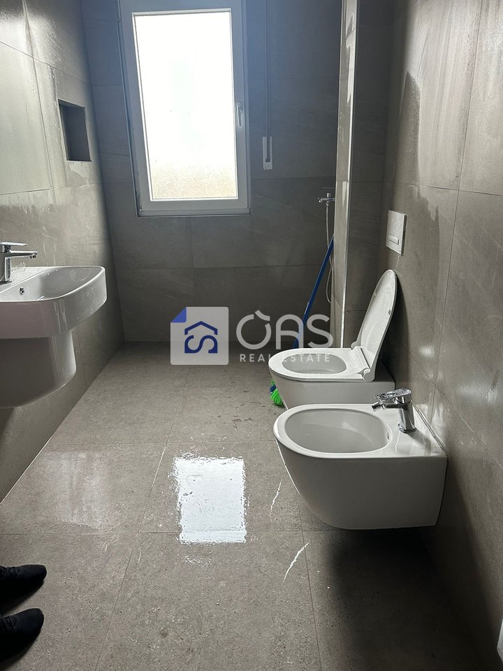 Jepet me qira ambient zyrash Te Bulevardi I Ri