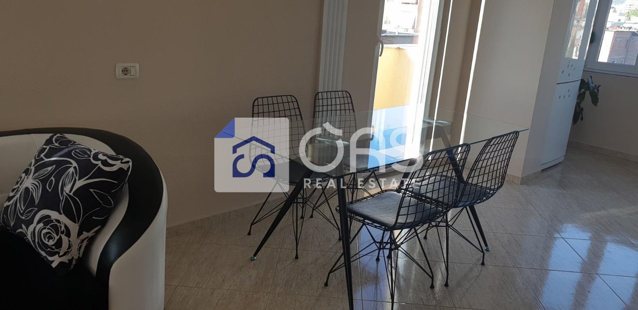 1+1 apartment for rent on Bradhyl Street