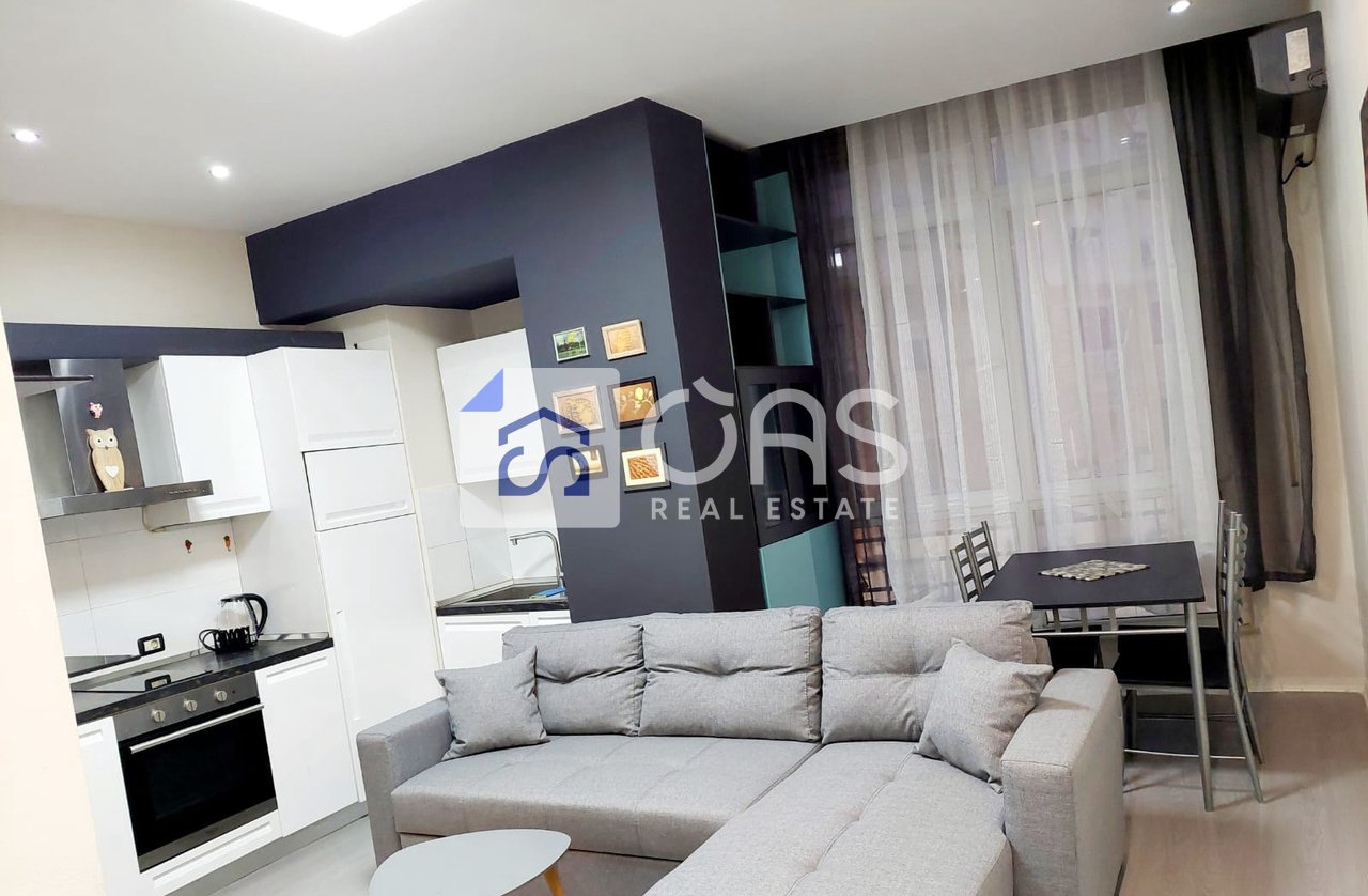 Si affitta appartamento 1+1 in Via Elbasani.