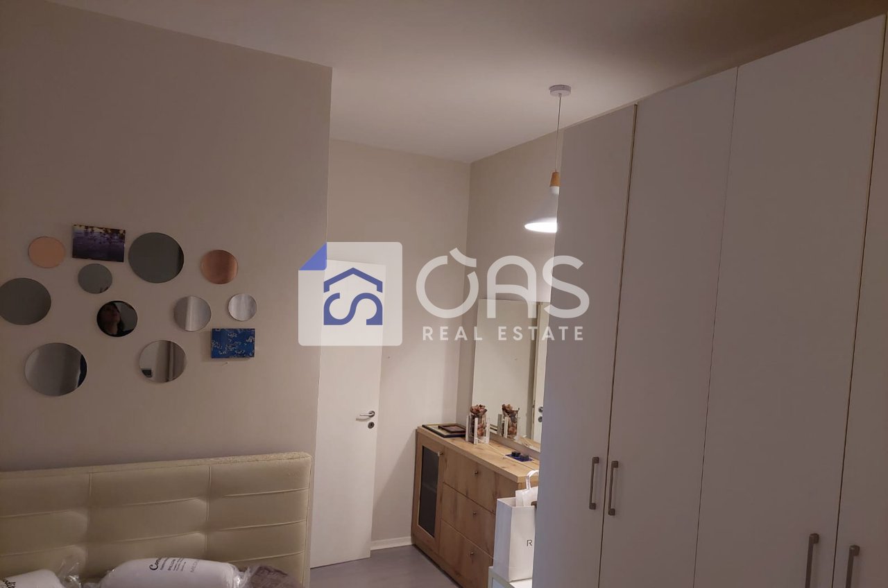 Si affitta appartamento 1+1 in Via Elbasani.