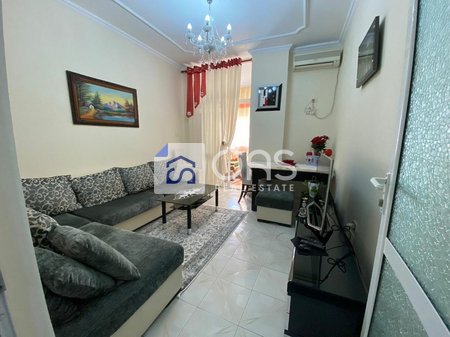 Jepet me qera apartamenti 2+1+2   Ura Nisharakut