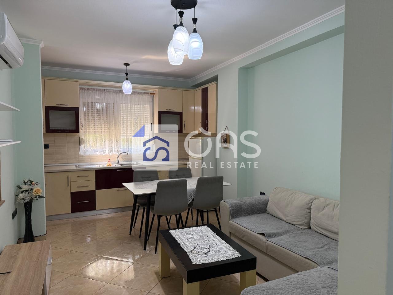 Jepet me qera apartamenti 2+1 Materniteti i ri