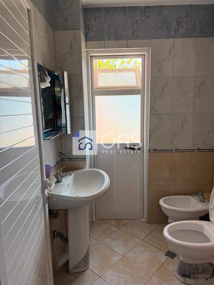 Jepet me qera apartamenti 2+1 Materniteti i ri