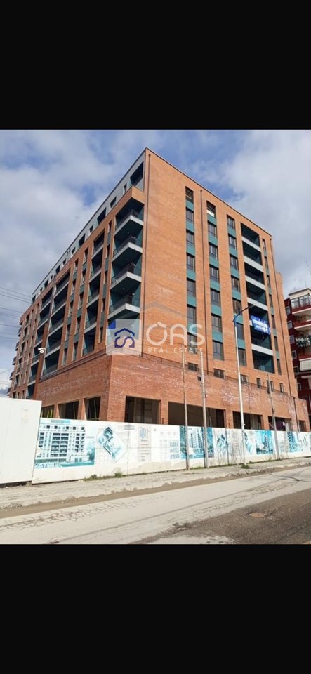 Shitet apartament 2+1 ne Paskuqan