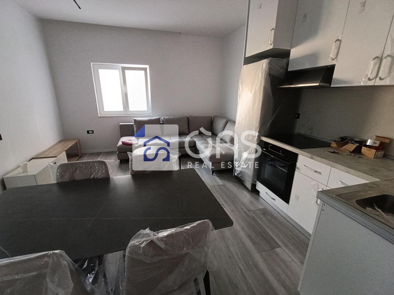 Appartamento in affitto 2+1 a Porcelan