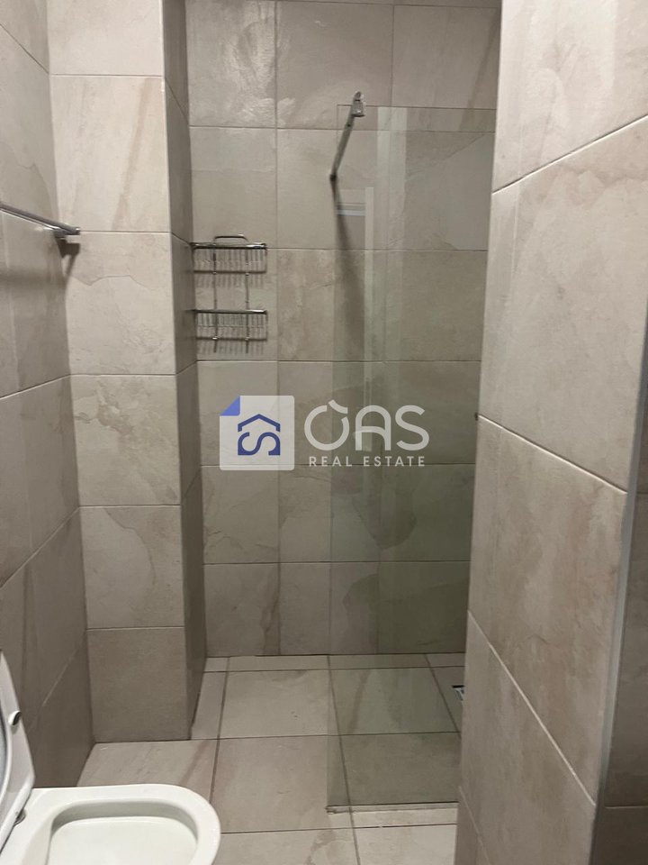 Jepet apartament me qera 1+1 Laprake