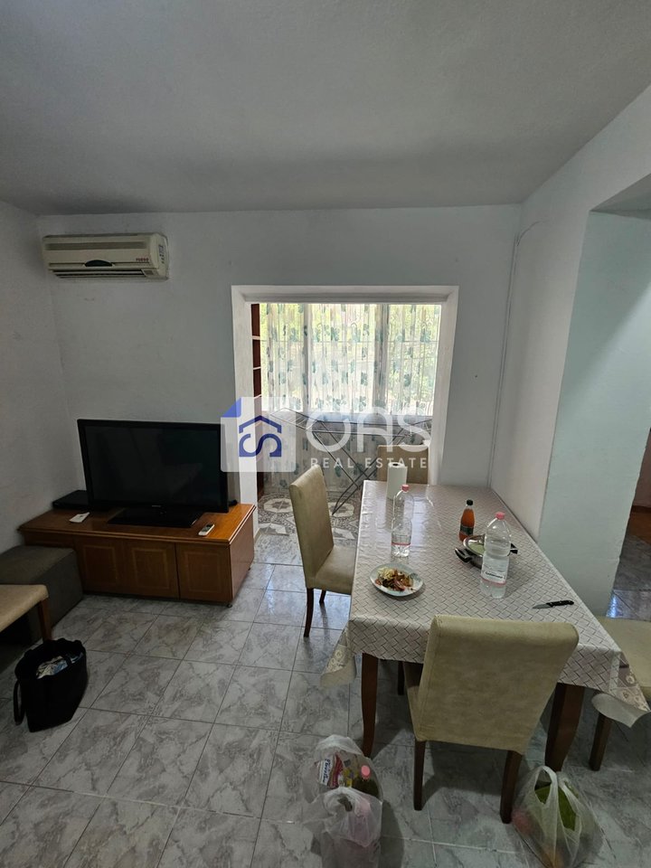 Jepet me qera apartament 1+1 te Shkolla e Baletit