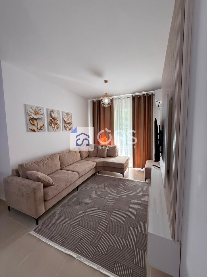 Apartment 2+1 for rent at Tregu Elektrik