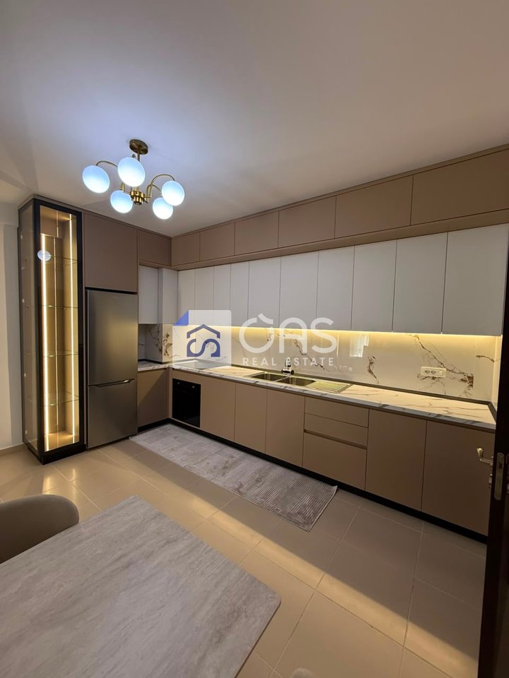Apartment 2+1 for rent at Tregu Elektrik