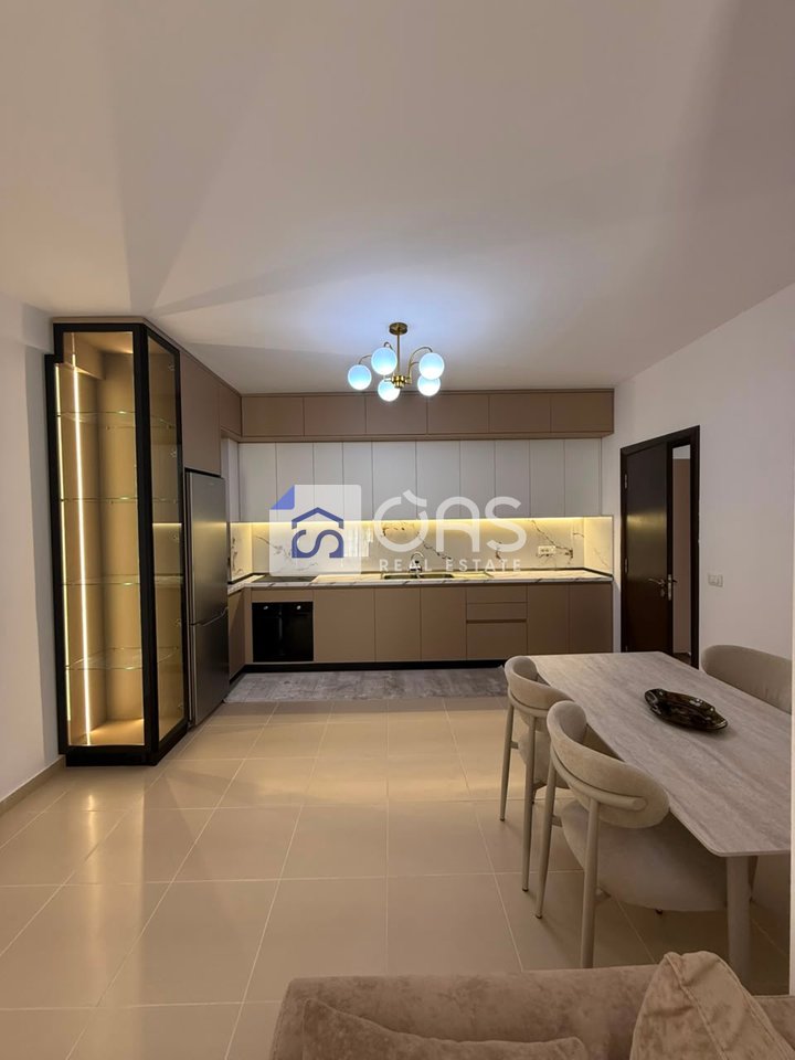 Apartment 2+1 for rent at Tregu Elektrik