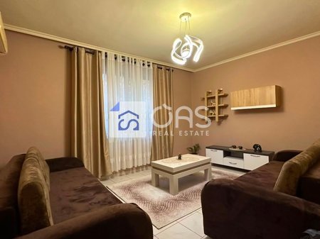 For rent 2+1 apartment former restaurant Durres