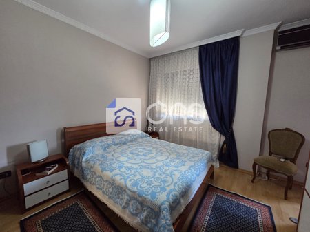 Appartamento 1+1+ in affitto Komuna e Parisit