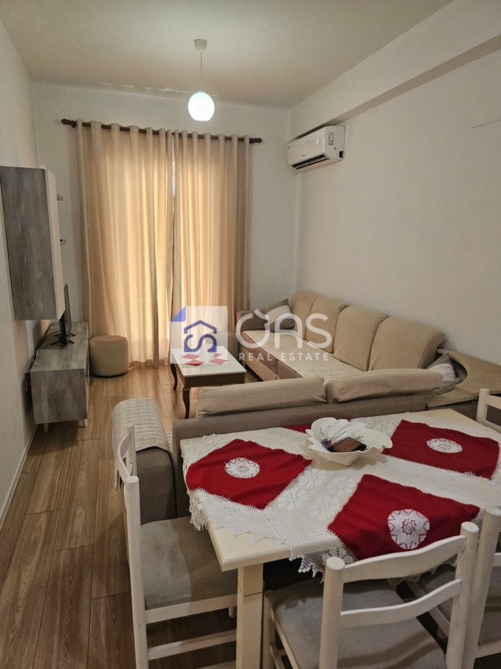 Jepet me qera apartamenti 2+1  Ali Demi Kompleks Mangaleni