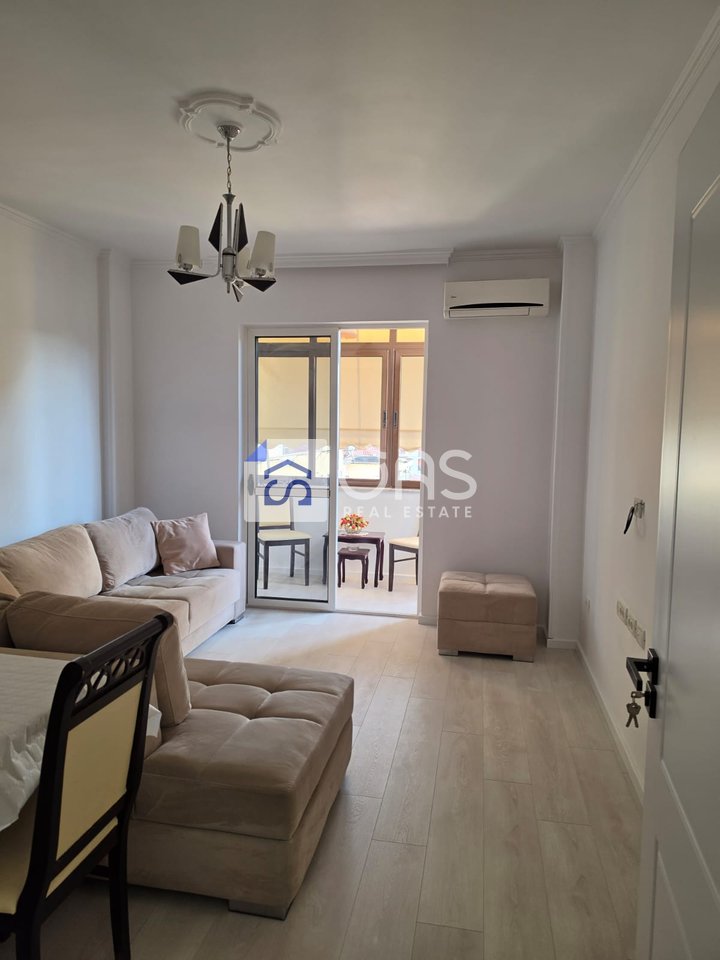 Jepet apartament me qera 2+1 Rruga e Kavajes