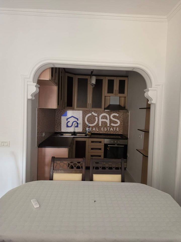 Jepet apartament me qera 2+1 Rruga e Kavajes