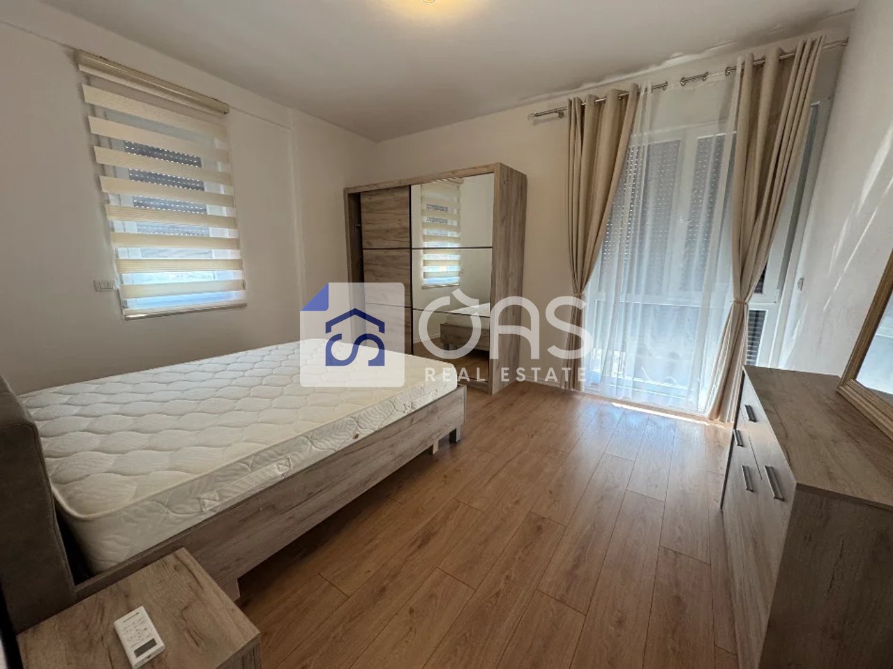 Jepet me qera  Apartament 2+1 me post parkimi Paskuqan