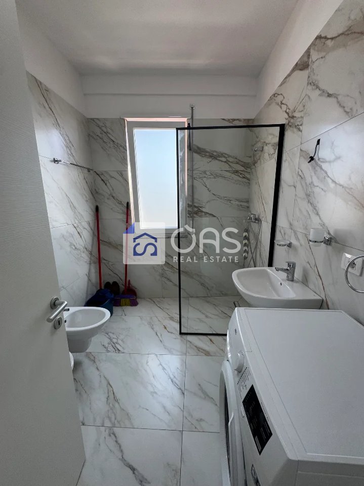 Jepet me qera  Apartament 2+1 me post parkimi Paskuqan