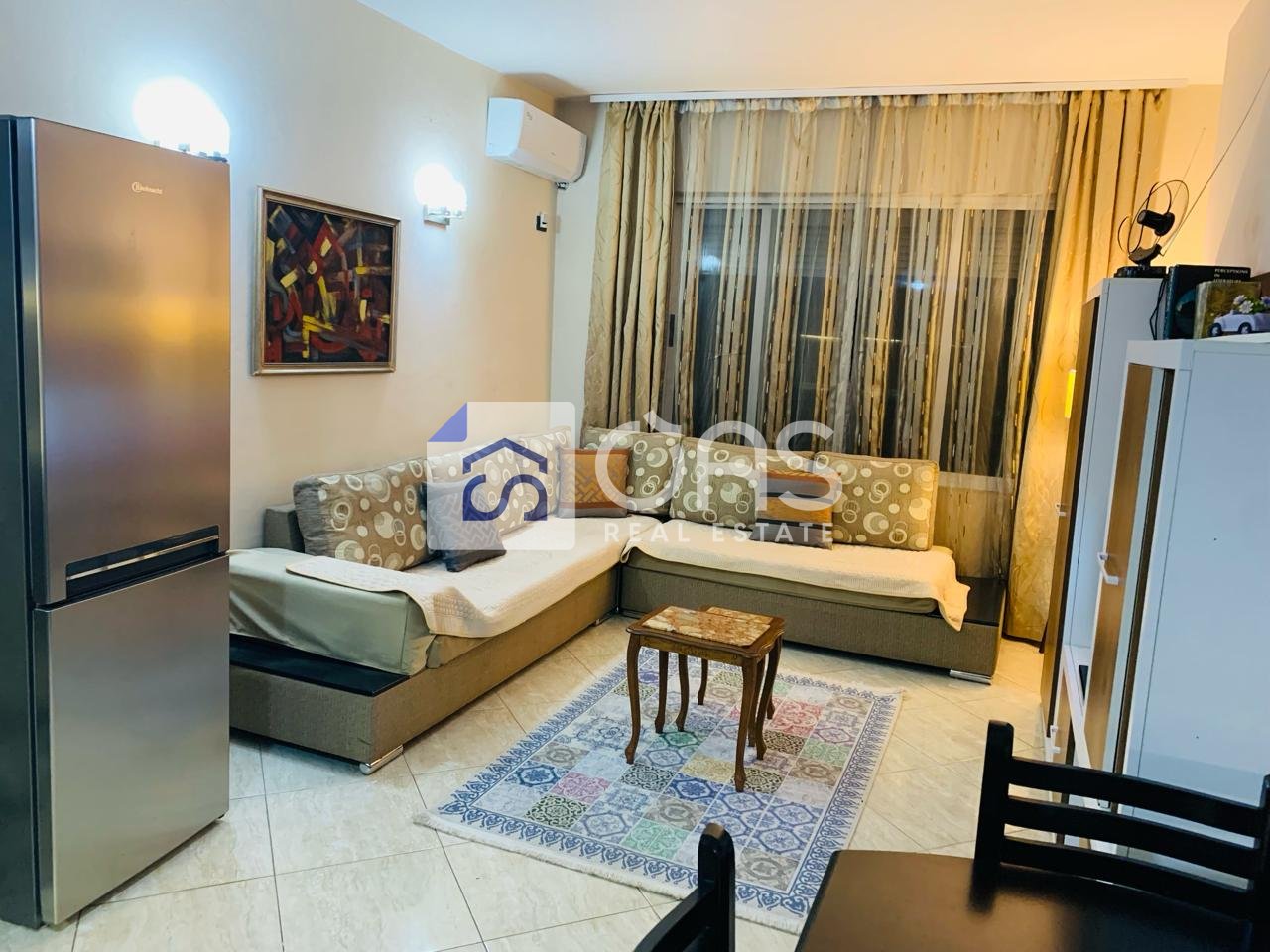 Jepet me qera  Apartament 1+1 Pran Qendres