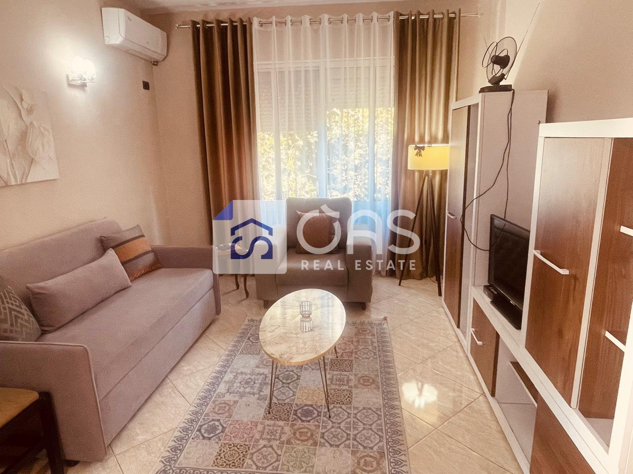 Jepet me qera  Apartament 1+1 Pran Qendres