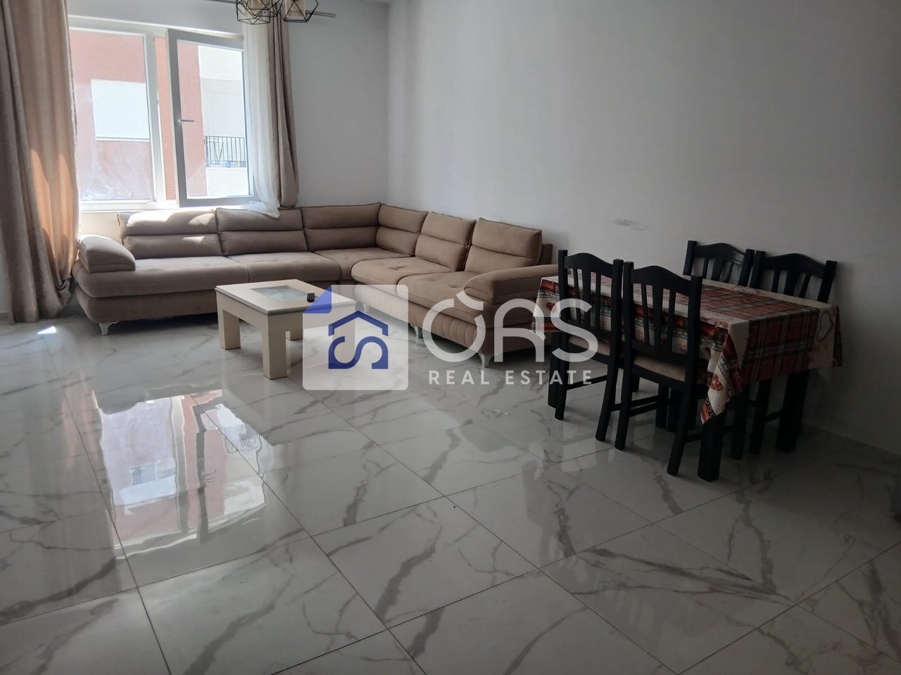 Apartment 1+1 for rent in Kamez