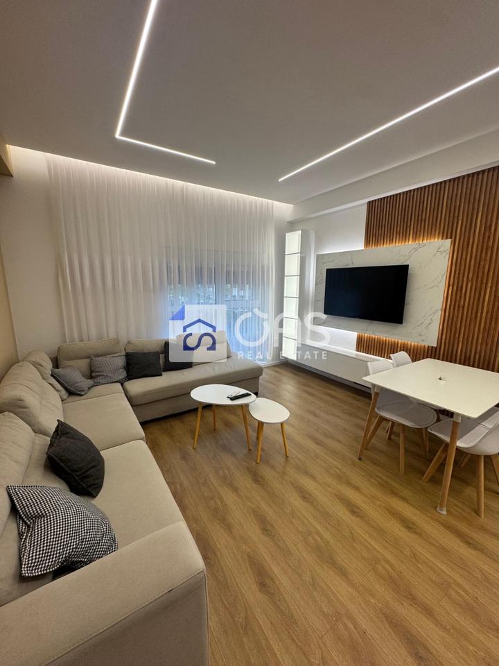 Jepet apartament me qera 1+1 ne Ali Dem