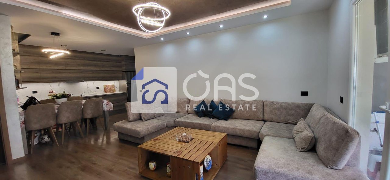 For rent 2+1 Apartment Paris Commune