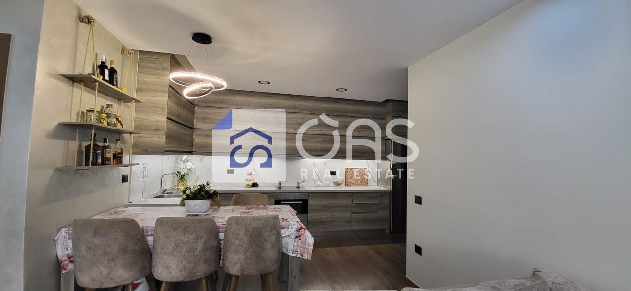 For rent 2+1 Apartment Paris Commune