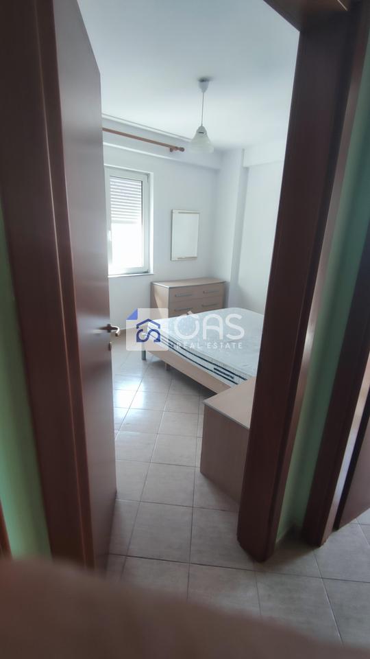 Jepet me qera  Apartament 1+1  Materniteti i ri