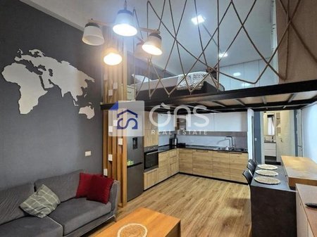 Duplex 5 Maj in affitto