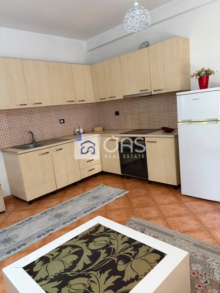 Jepet me qera apartament 1+1 ne Fresk