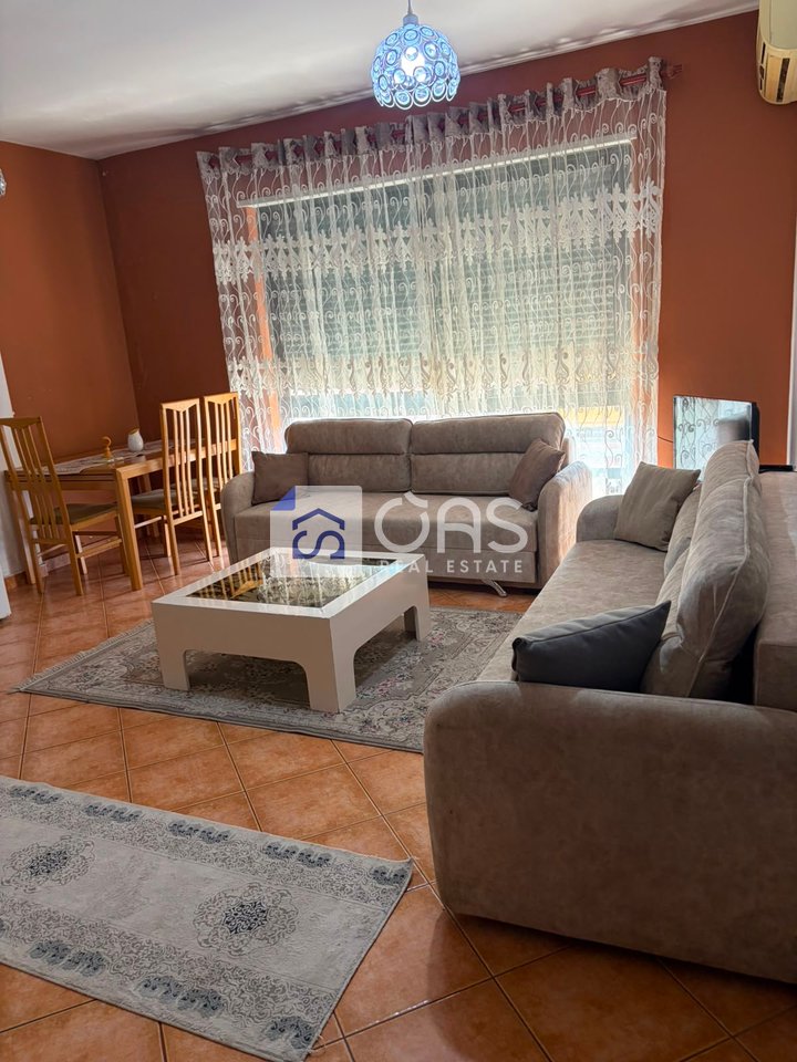 Jepet me qera apartament 1+1 ne Fresk