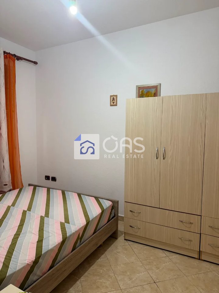 Jepet me qera  Apartamneti 1+1 Sauk
