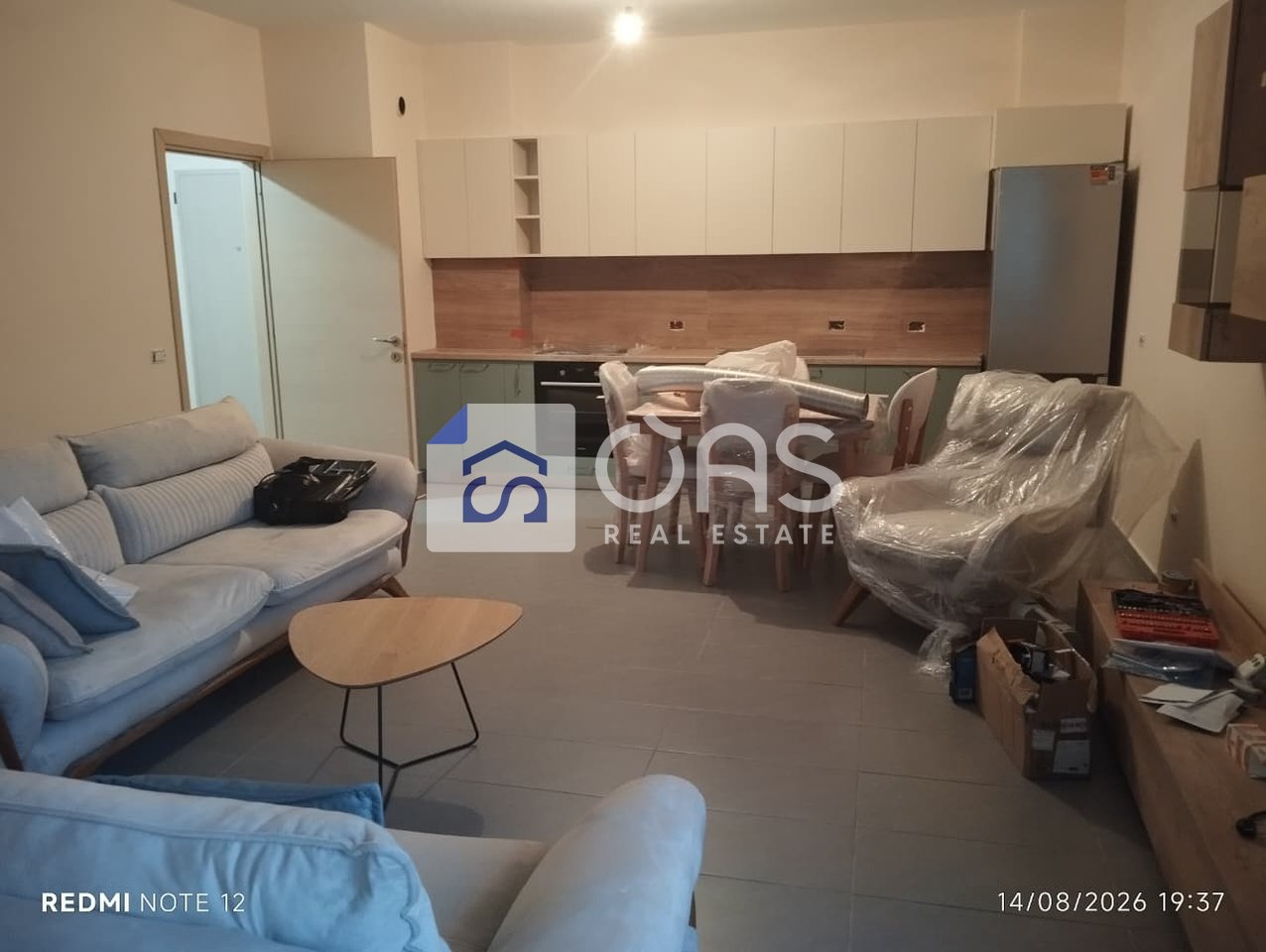 Jepet apartament me qera 1+1 ne Kinostudio